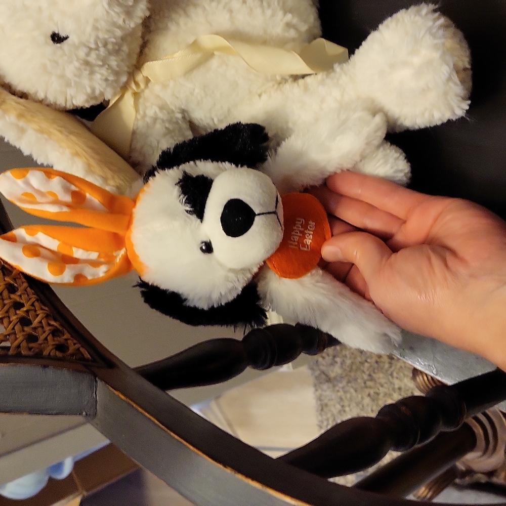 SALE--Easter lot of stuffed animals - Picture 2 of 7